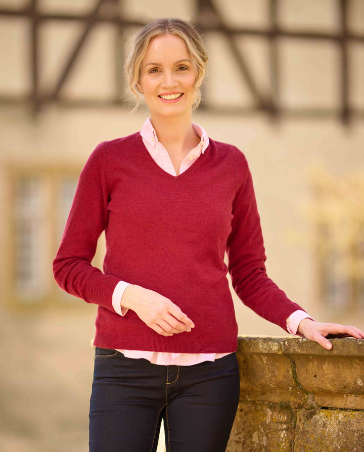 Mary ladies merino pullover, v-hals, red dahlia rød