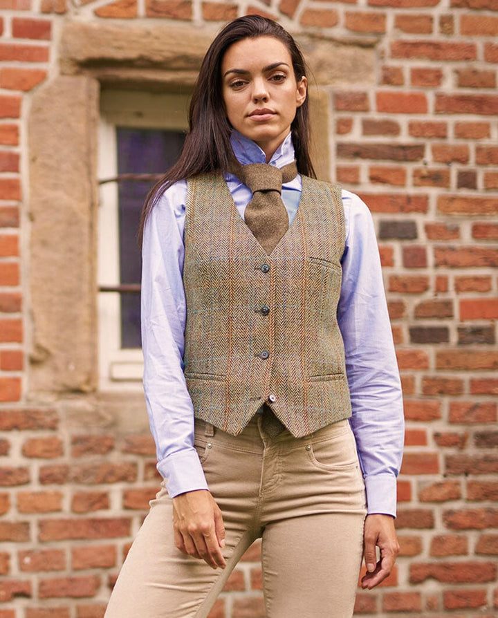 Lea tweed vest, Harris Tweed, sand sildebensmønster m. rød/lysblå overtern