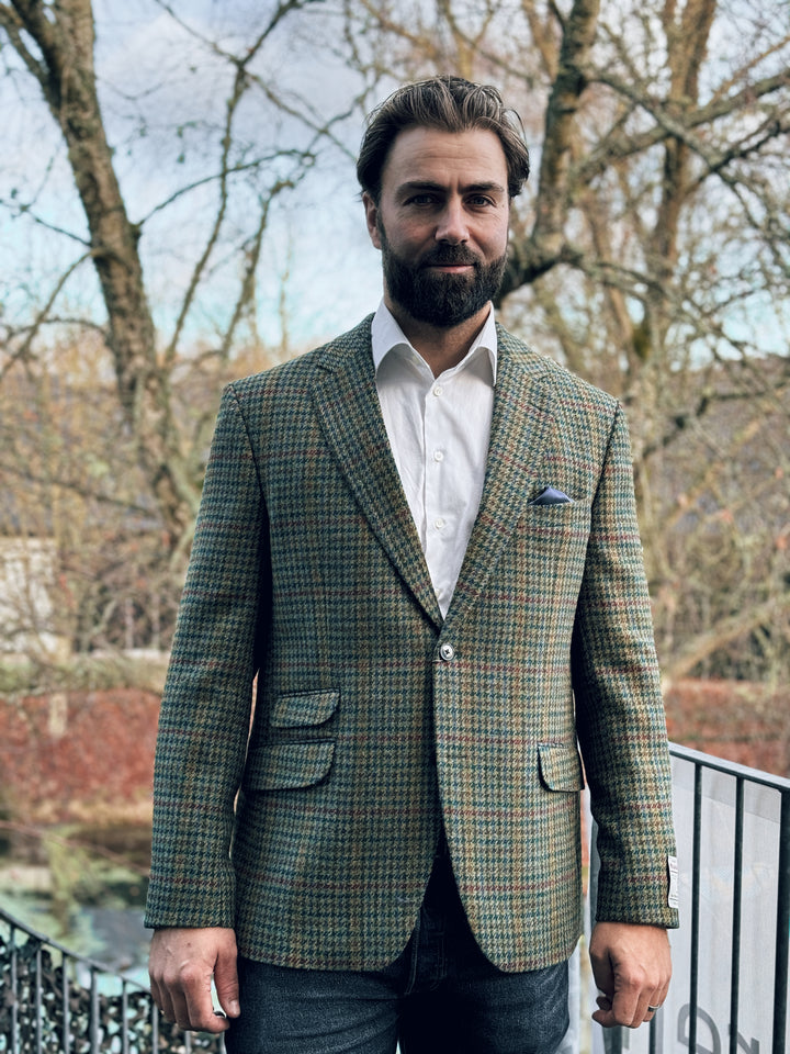 London tweed blazer, Harris Tweed, green castle